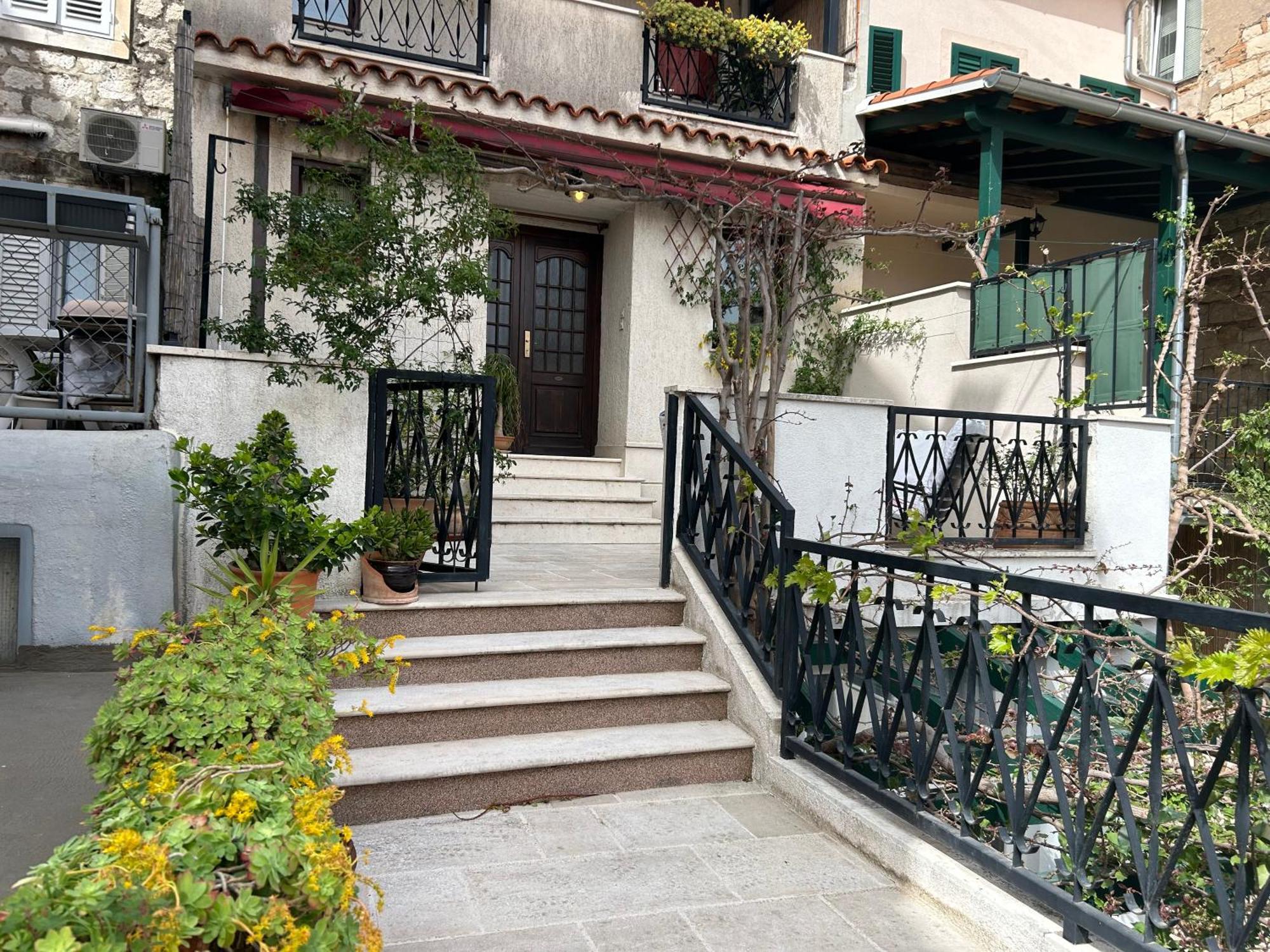 Guesthouse Fjaka Spalato Esterno foto